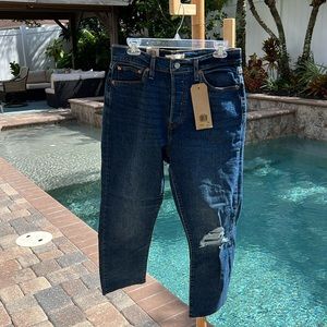 Levi’s Wedgie Straight sz 12 short. NWT